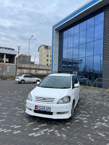 Toyota: Toyota Ipsum: 2002 г., 2.4 л, Автомат, Бензин, Вэн/Минивэн