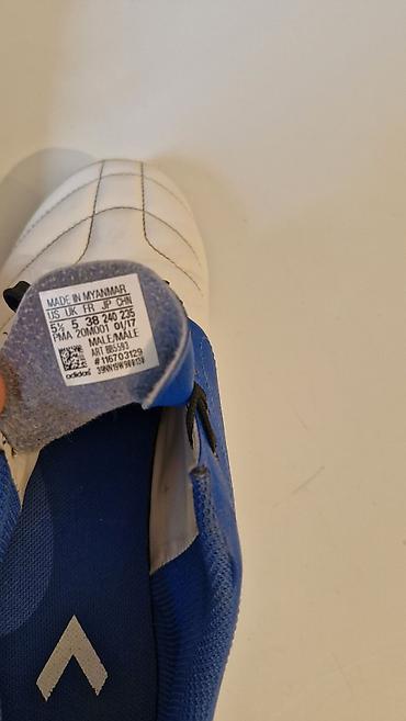 бутсы детские: Детская спортивная обувь — два типа: 1) Кеды Nike (низкие) - Цвет — 2