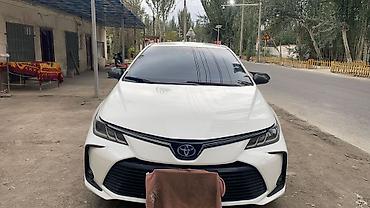 Toyota: Toyota Corolla: 2020 г., 1.4 л, Автомат, Гибрид, Седан — 4