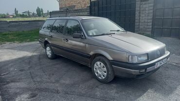 Volkswagen: Volkswagen Passat Variant: 1989 г., 1.8 л, Механика, Бензин, Универсал