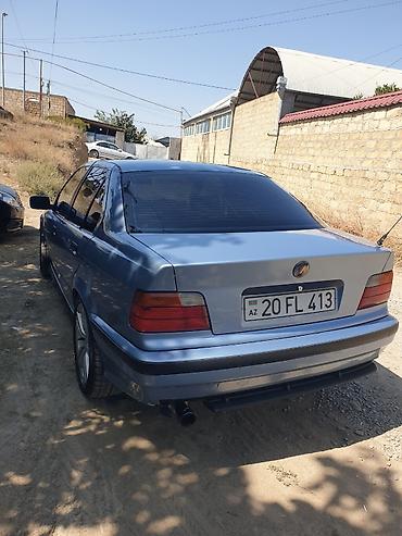 çeşqa 1.8: BMW 3 Series E36 sedan - Kuzov: Sedan, mavi rəng - Mühərrik: Benzin — 2