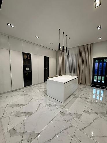 Долгосрочная аренда домов: 260 м², 6 комнат — 5