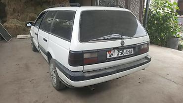 Volkswagen: Volkswagen Passat Variant: 1993 г., 1.8 л, Механика, Бензин, Универсал — 4
