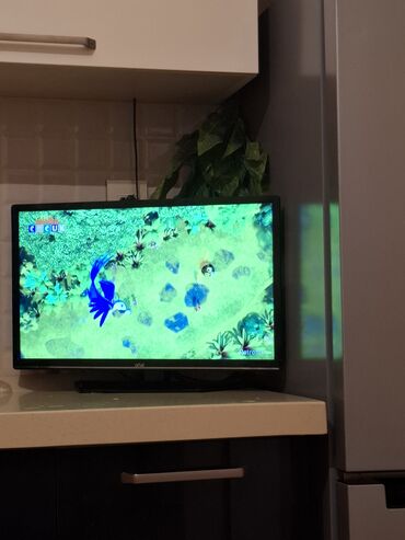 купить бу телевизор 32 дюйма: Televizor Artel 32" HD (1366x768)