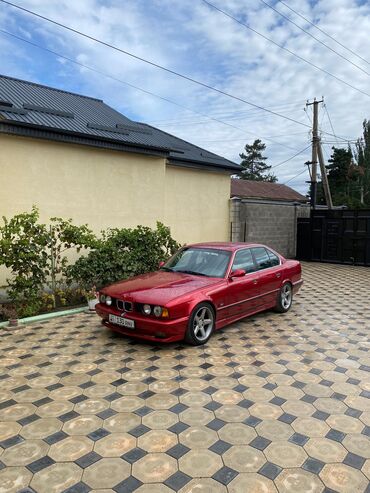BMW: BMW 5 series: 1991 г., 3 л, Механика, Бензин, Седан