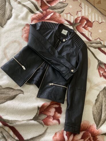 кожаные женские куртки: Кожаная куртка, Классическая модель, Натуральная кожа, Приталенная модель, S (EU 36)