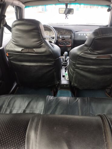 Volkswagen: Volkswagen Passat: 1994 г., 1.8 л, Механика, Бензин, Универсал — 5