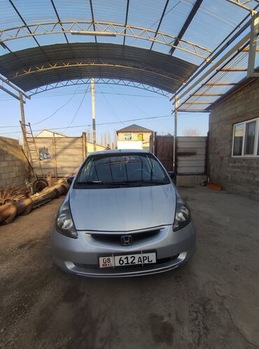 киа машина бишкек: Honda Jazz (Fit) хэтчбек, серебристый цвет, 5 дверей. Основные