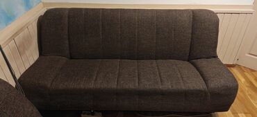 Sofe i kaučevi: Kauc (lezaj) klik-klak sistem sa makazama. Braon boja. U perfektnom — 5