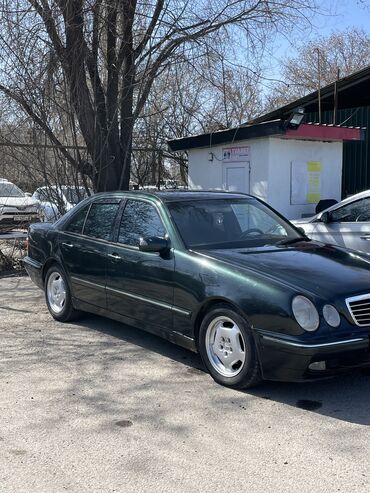 Mercedes-Benz: Mercedes-Benz E-Class: 2000 г., 2.4 л, Механика, Бензин, Седан