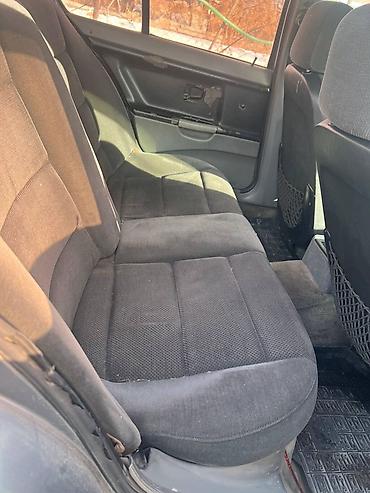 Мотоциклы: BMW 3 Series E36 седан, серый цвет, на механической коробкой передач — 5