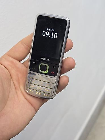 nokia: Nokia 6700 Slide, Б/у, цвет - Серебристый, 1 SIM — 1