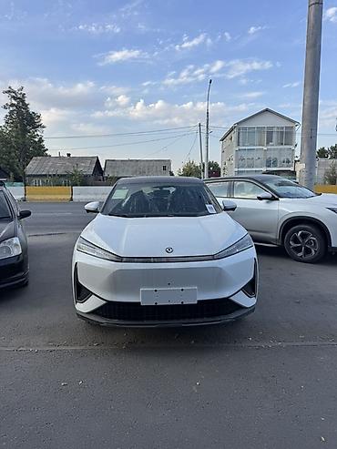 донгфенг л7: Dongfeng : 2026 г., Автомат, Электромобиль, Кроссовер — 1
