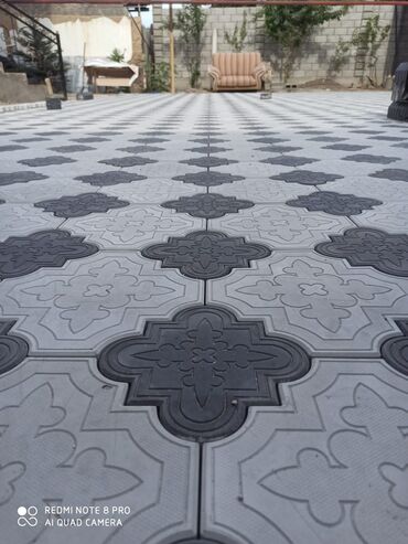 Тротуарная плитка: Тротуарная плитка для обустройства дорожек и площадок. В ассортименте — 22