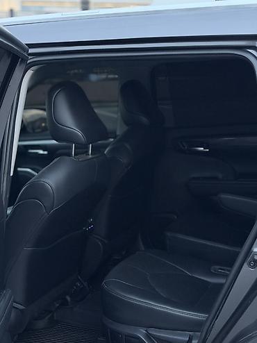 sequoia 2010: Toyota Highlander: 2021 г., 2.5 л, Вариатор, Гибрид, Кроссовер — 5