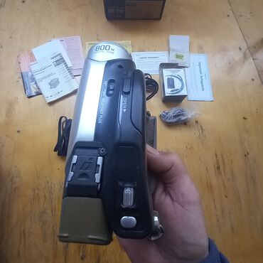 Videokameralar: SONY DVD video çəkən kamera. - Təzədir demək olar. - Az işlənib. - — 13