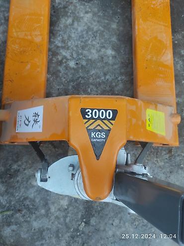 black decker: РОХЛЯ 3 Тонн фирма ROLF Гидравлический доставка по городу доставка — 2