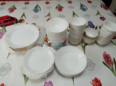ikea stepenik в Кыргызстан | ДРУГИЕ ТОВАРЫ ДЛЯ ДЕТЕЙ: Продаю набор посуду, очень много. Пользовались мало . Причина продажи