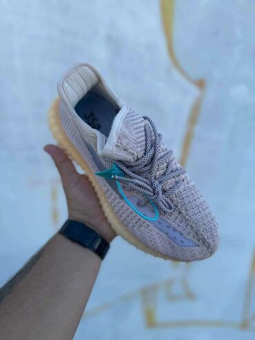 Patike: Patike – sportsko-lifestyle model sa knit gornjištem i istaknutim — 6