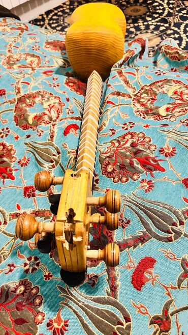Tar: Məhsul: Tar (Azərbaycan milli simli musiqi aləti) Təsvir: - Korpus — 9