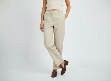 stradivarius spodnie z diamencikami: Material trousers for women, size S