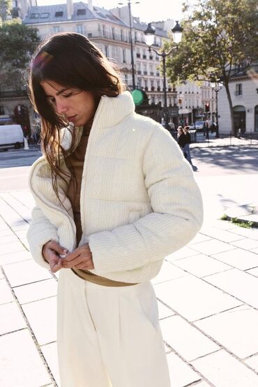связи с переездом: Куртка Zara