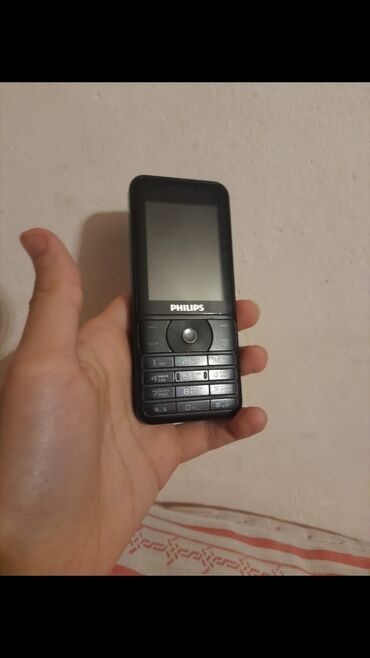 telefon magazasi: Phi̇li̇ps fi̇ramasi̇na ayi̇d telefon 2 nömrə gedi̇r 3100 anper 1 ay