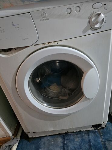 Стиральные машины: Стиральная машина Indesit, Б/у, Автомат, До 7 кг, Полноразмерная