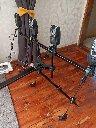 Удочки и спиннинги: Продаю Редподы на три и четыре удилище а также есть сигнализаторы — 2