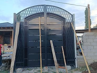 Распашные ворота: Кованые въездные ворота с калиткой - Материал: сталь, художественная — 1