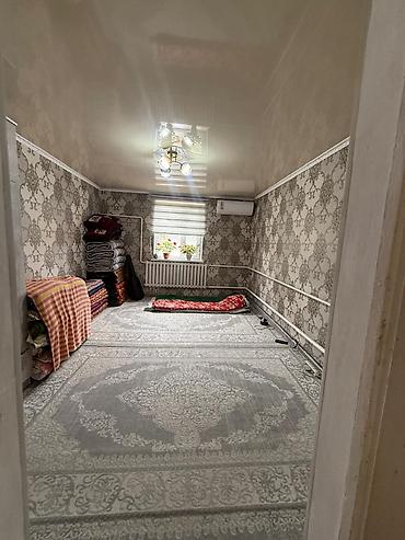 Продажа коттеджей и домов: 🔸 Продается небольшой дом !!! 🔸 Район : Ак-Ордо 1 🔸 Комнат : 2 🔸 — 6