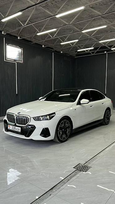 гибрид батареи: BMW 5 series: 2024 г., 2 л, Электромобиль, Седан — 4