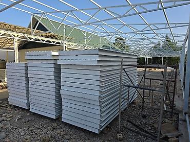 Сэндвич-панели кровельные: Сэндвич-панели белого цвета, предназначенные для строительства и — 3