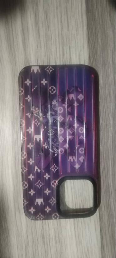 Чехлы: Срочно продаю Айфон Набор аксессуаров для iPhone с большим блоком — 9