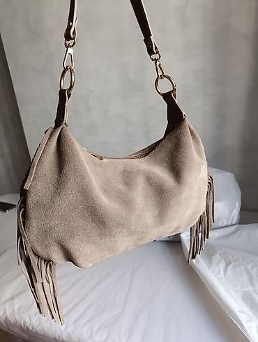 сумки женские: Сумки женские, 2 модели: 1) Черная кожаная shopper‑сумка - Материал — 2