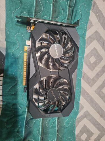 Видеокарты: Видеокарта, Б/у, Gigabyte, GeForce GTX, 4 ГБ, Для ПК