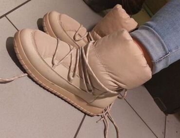 nike air d: High boots, 40