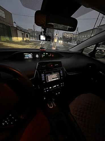 Toyota: Toyota Prius: 2019 г., 1.8 л, Гибрид, Хэтчбэк — 4