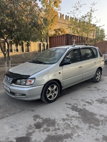 домкрат на тойота: Минивэн Toyota picnik автомат бензин-газ серебристый цвет машина на