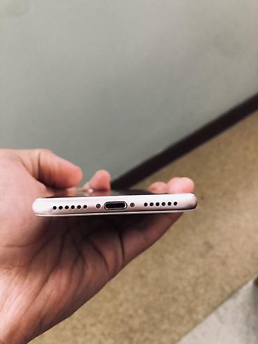 iphon 7 plus: IPhone 7, 32 GB, Rose Gold, Barmaq izi, Simsiz şarj — 1