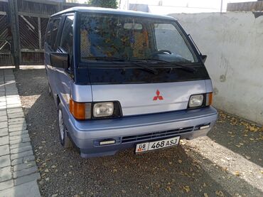 мопед трехколесный: Mitsubishi L300: 1988 г., 2.5 л, Механика, Дизель, Бус