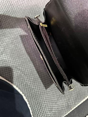 Чехлы: Компактные кожаные чехлы-кошельки для наушников/мелочей. - Материал — 16