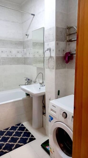 куплю квартиру в бишкеке 8 микрорайоне: 3 комнаты, 80 м², 105 серия, 6 этаж, Косметический ремонт