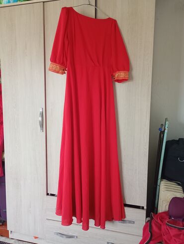 необычное платье: Вечернее платье, Классическое, Длинная модель, С рукавами, M (EU 38)