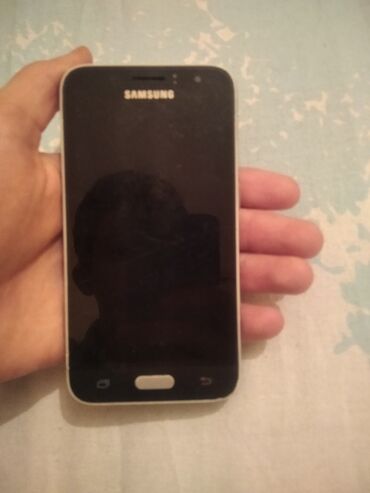j1 mini: Samsung Galaxy J1 2016 | İşlənmiş | 4 GB | rəng - Qara | Qırıq