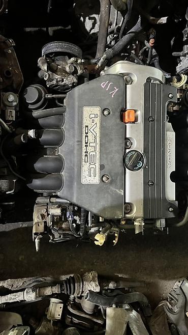 Двигатель Honda i‑VTEC DOHC Описание: - Бензиновый рядный