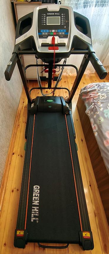 Спорт и хобби: GREEN HILL qaçış trenajoru - Elektriklə işləyən qaçış yolu, konsolda — 1