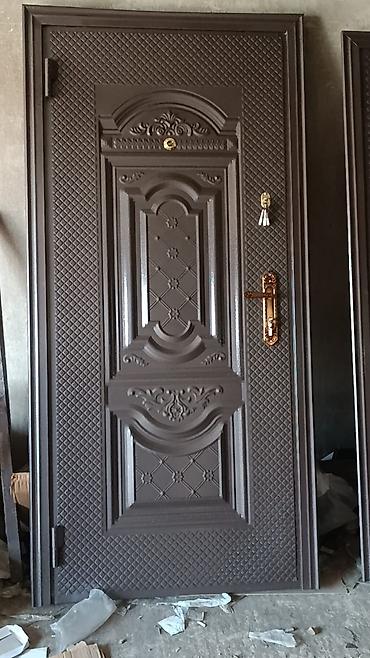 qapi demir qapi seyf qapi: Metal giriş qapıları – dekorativ relyefli dizayn Məhsul — 2