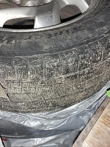 bmw 5 series 2004: Зимняя шина на диске - Размер: 215/70 R16 (маркировка на боковине). - — 1