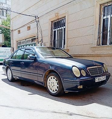Mercedes-Benz: Mercedes-Benz E-Class: 2.2 l | 2000 il Sedan — 21